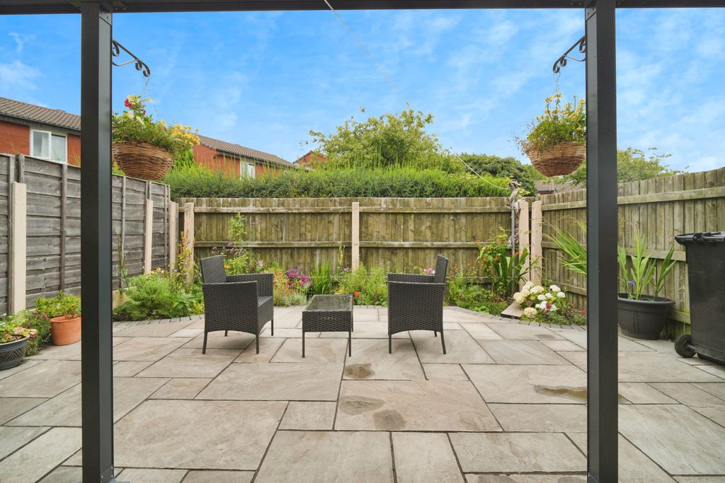 Property photo 2 of 15