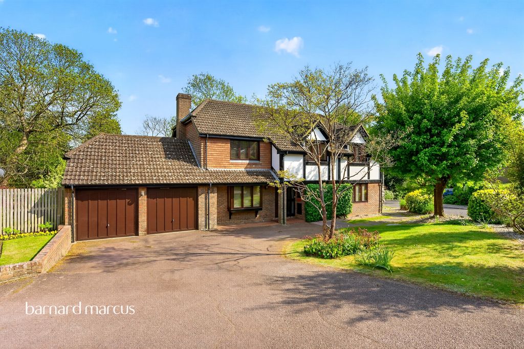 Property photo 1 of 18