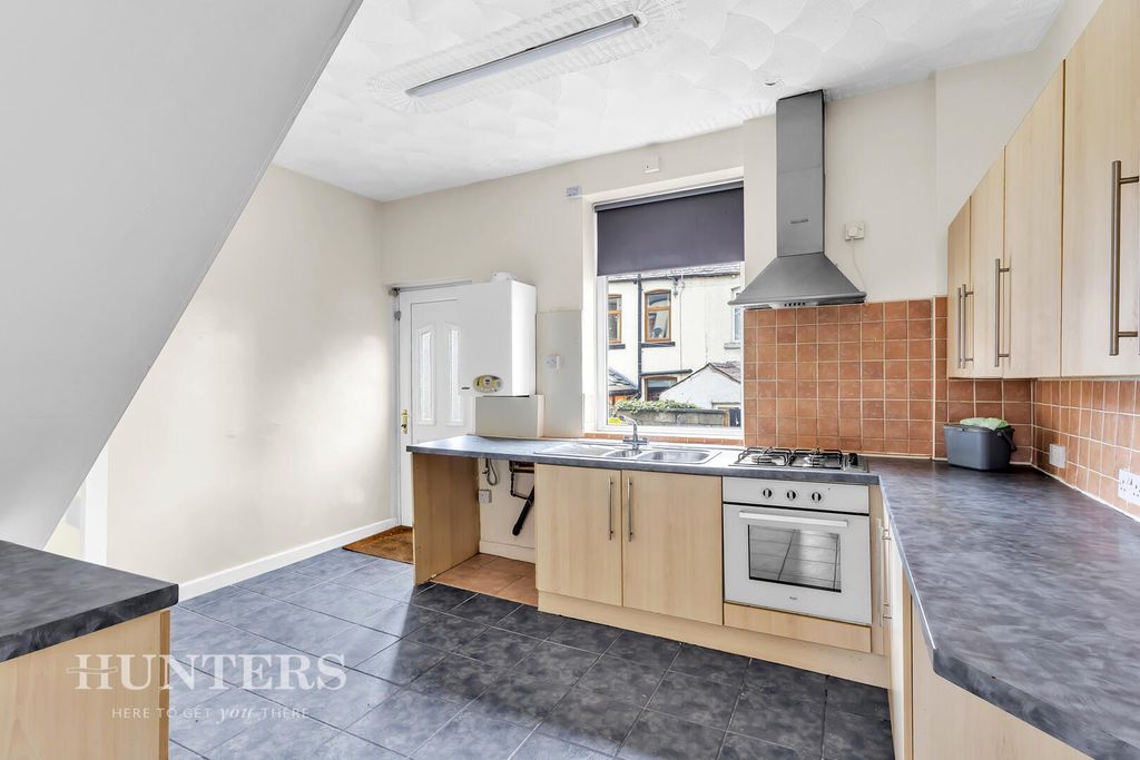 Property photo 2 of 13 Kitchen