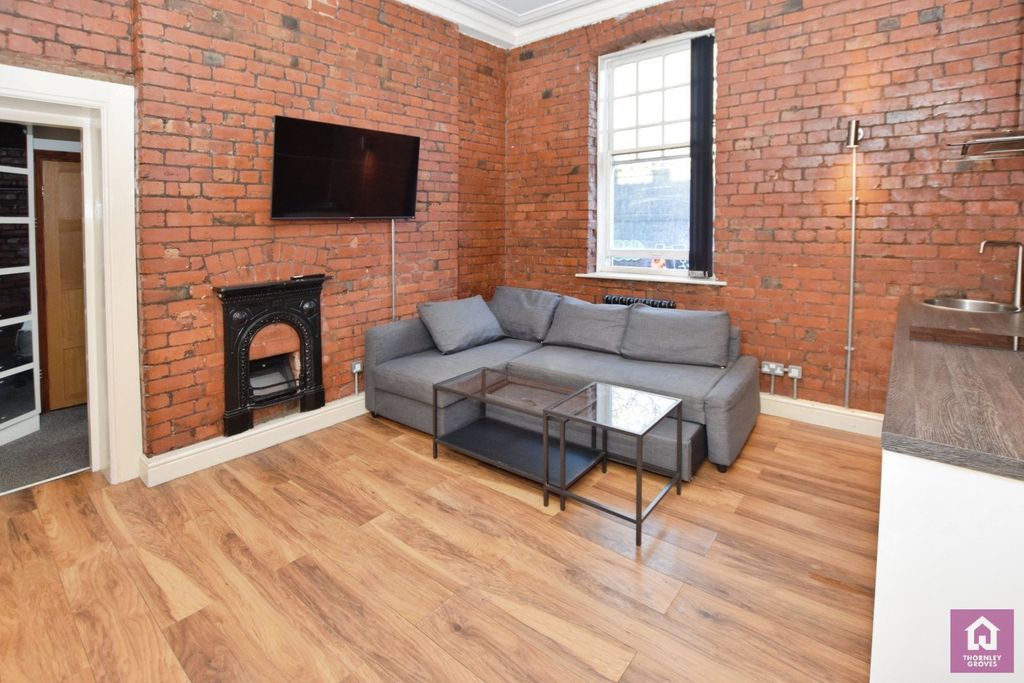 Property photo 1 of 14 Picture No. 01