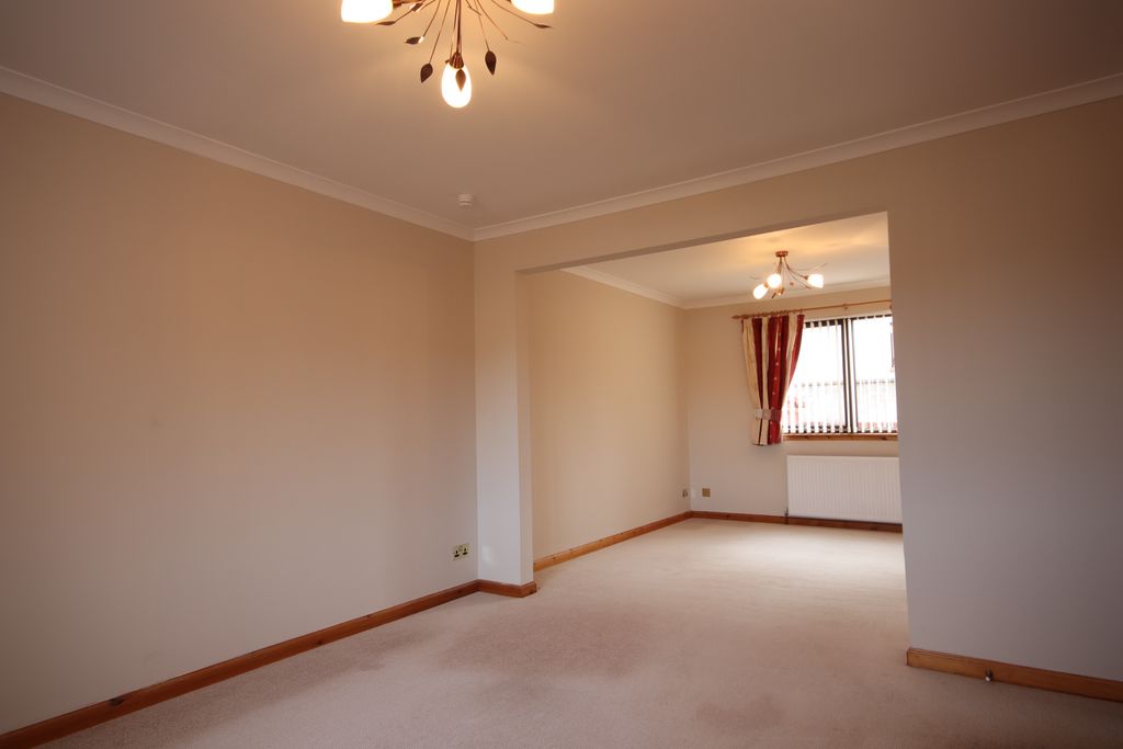 Property photo 3 of 10 Photo 3