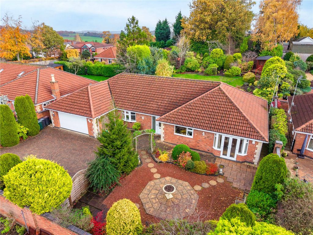 Property photo 2 of 32 Picture No. 34