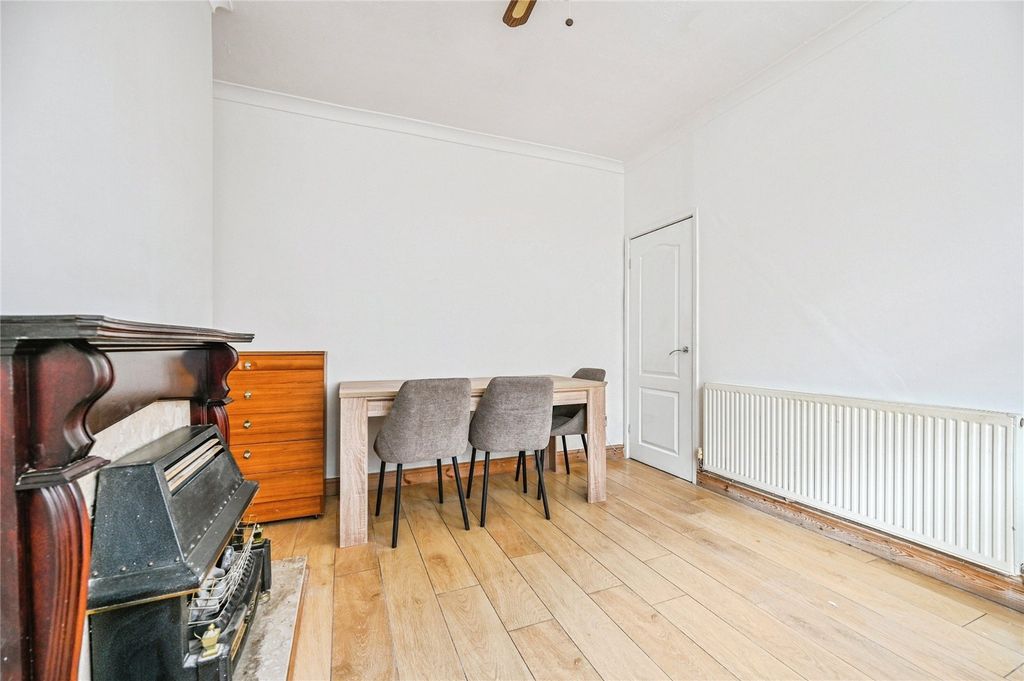 Property photo 3 of 13 Picture No. 08