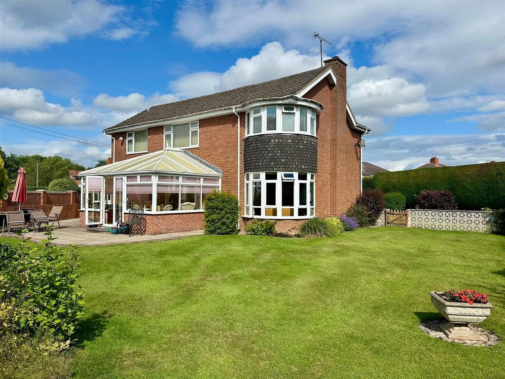 Property photo 2 of 23