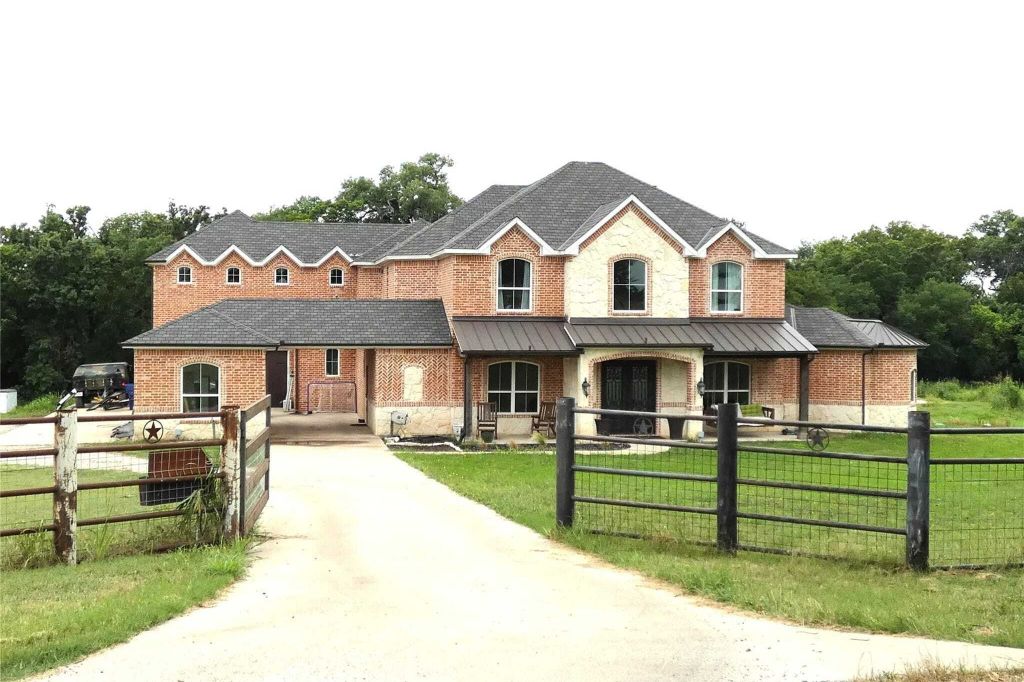 Property photo 1 of 31