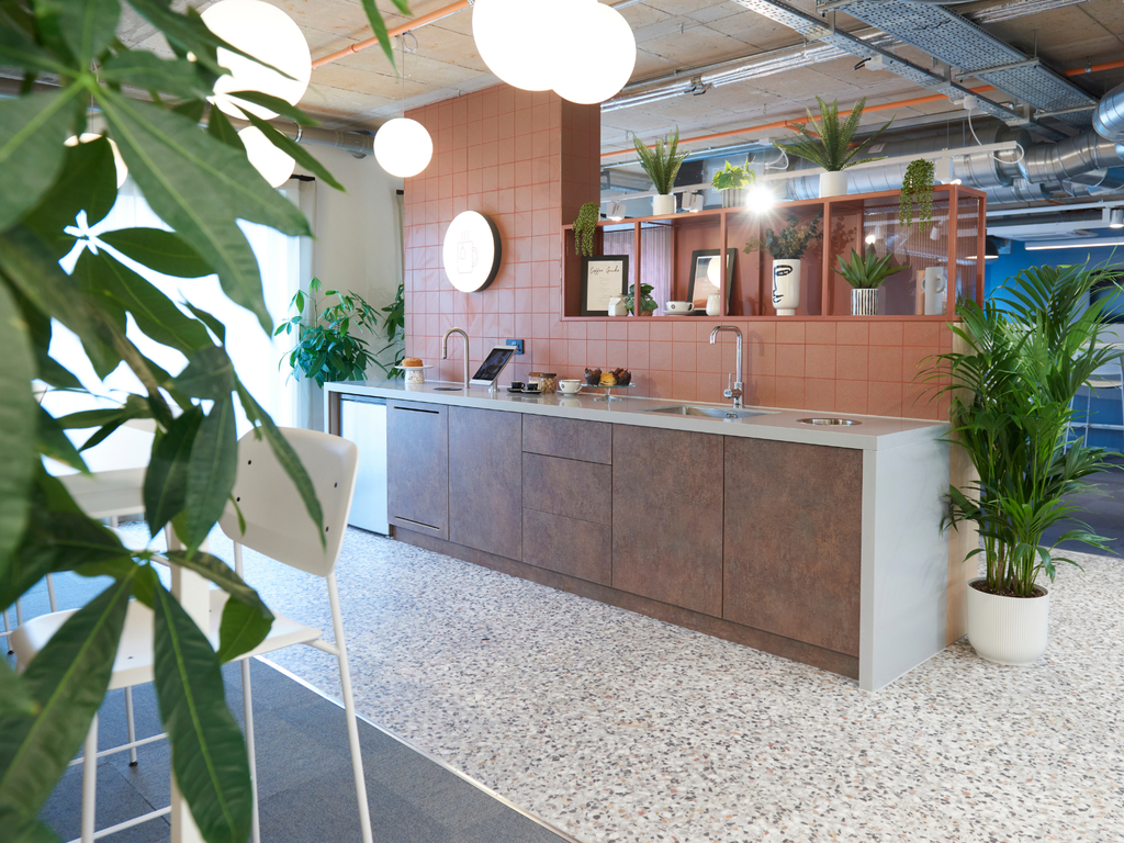 Property photo 1 of 21