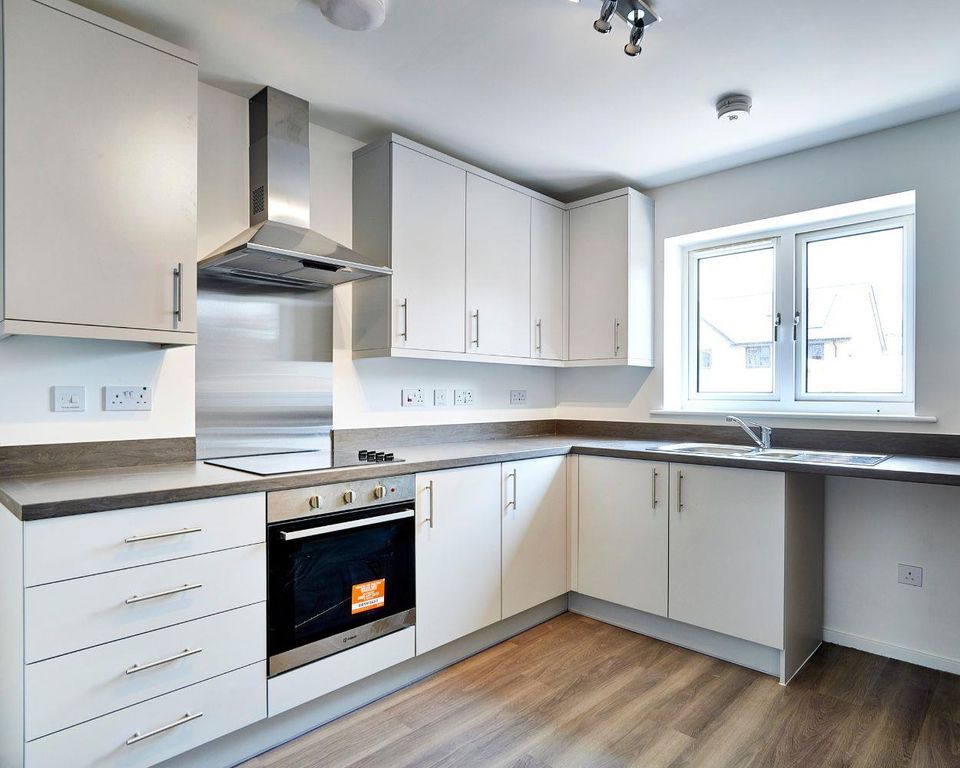 Property photo 2 of 16 Kitchen_Dining.Jpg