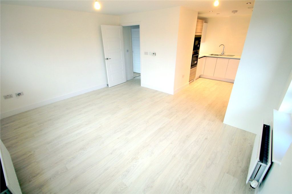 Property photo 1 of 6 Picture No. 11