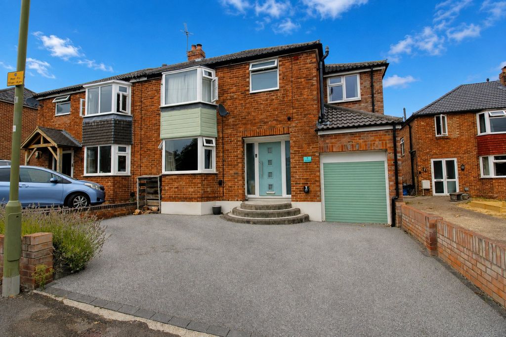 Property photo 1 of 21 Picture No. 02
