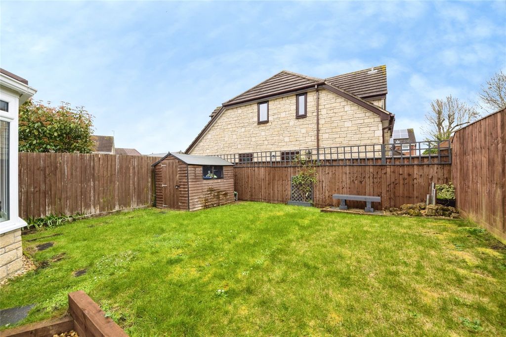 Property photo 2 of 31 Picture No. 29