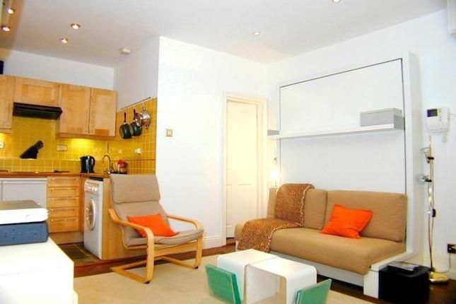 Property photo 1 of 8 Living Room