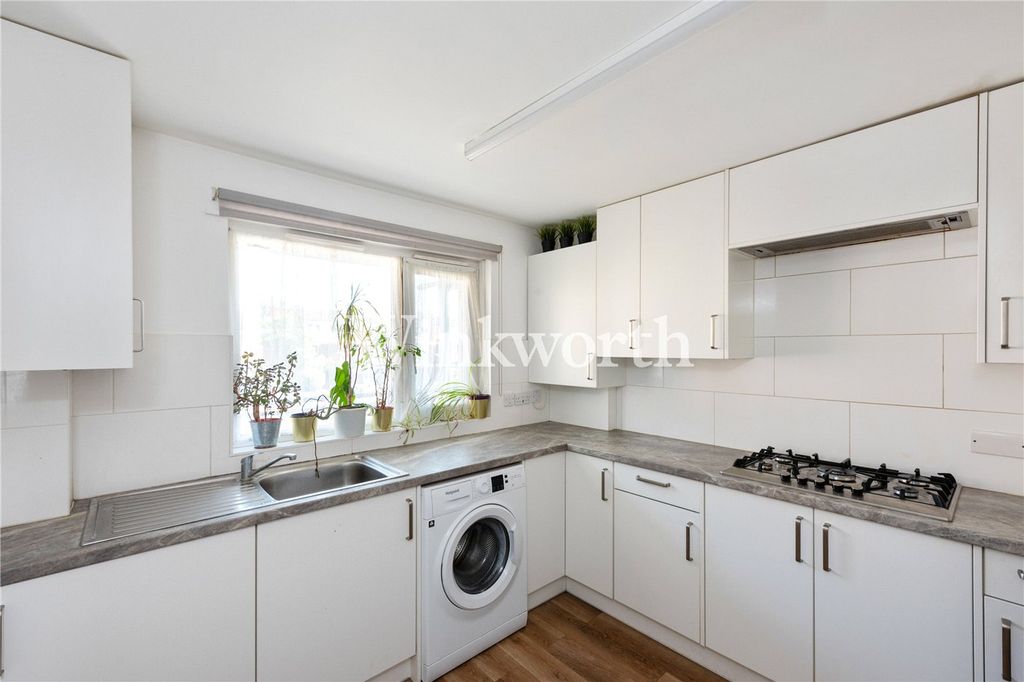 Property photo 1 of 12 Picture No. 10