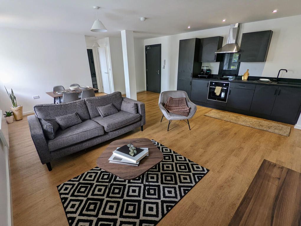 Property photo 1 of 4 1 Bed Flat To Rent Granville Cl, London Cr0