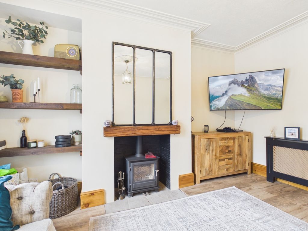 Property photo 2 of 20 Living Room