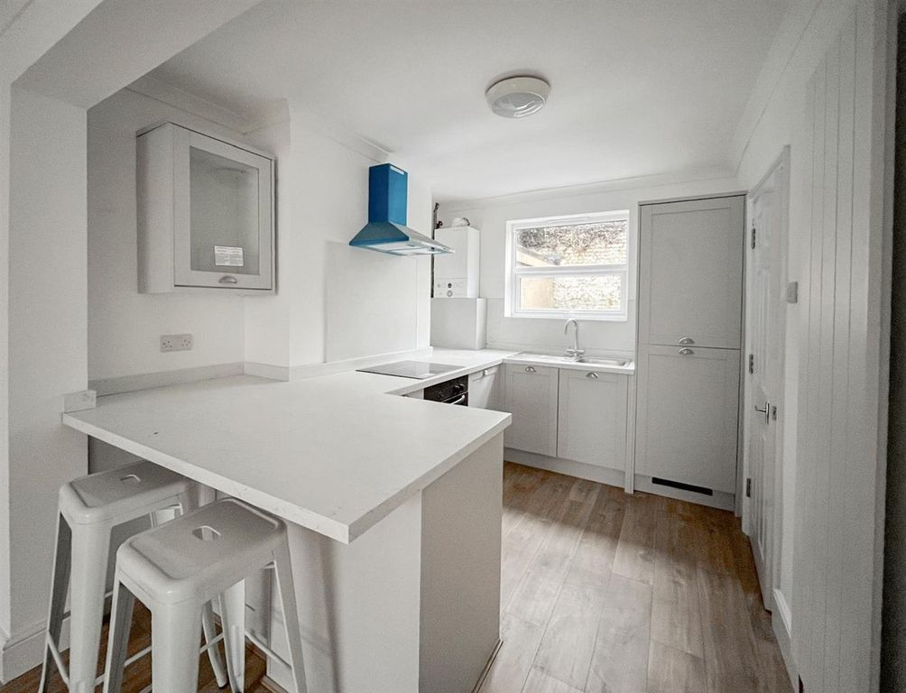 Property photo 2 of 19 13-Image17.Jpg