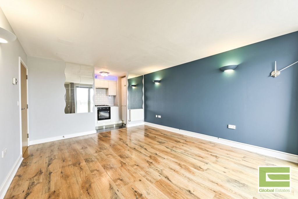 Property photo 3 of 17 Photo 15