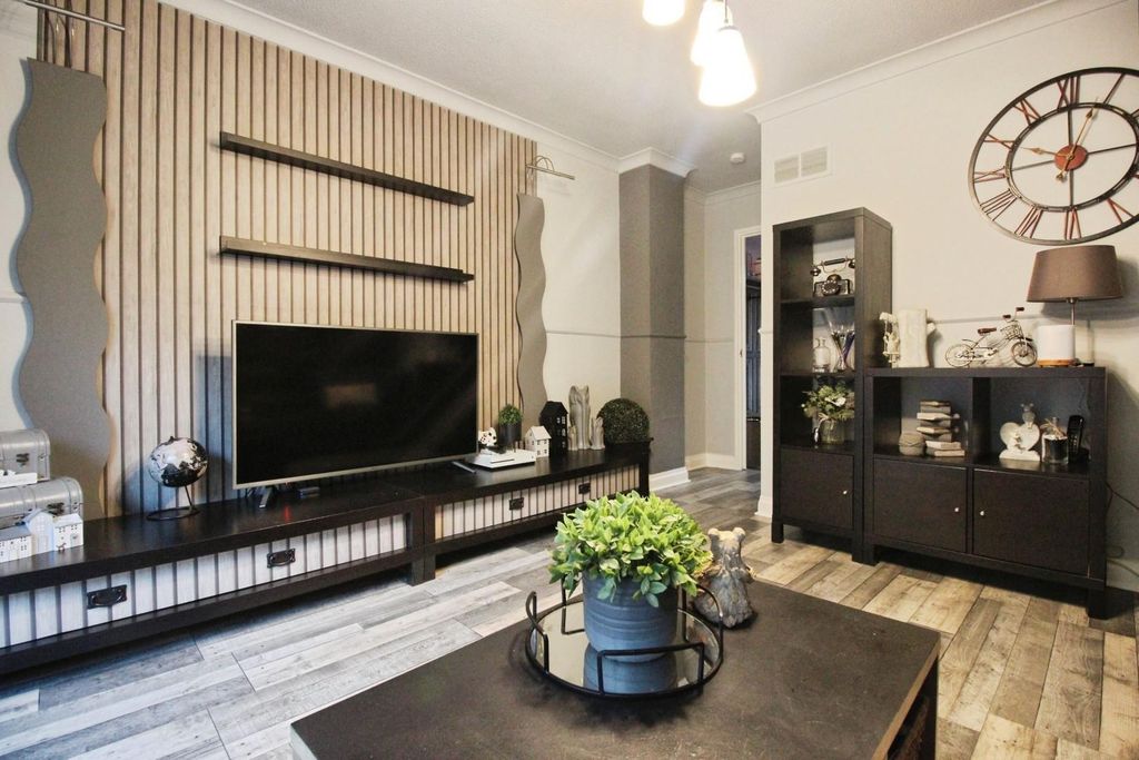 Property photo 2 of 17 Fceb995c-Img_5693.Jpg