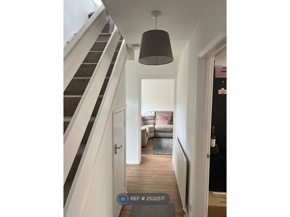 Property photo 3 of 24 Hallway