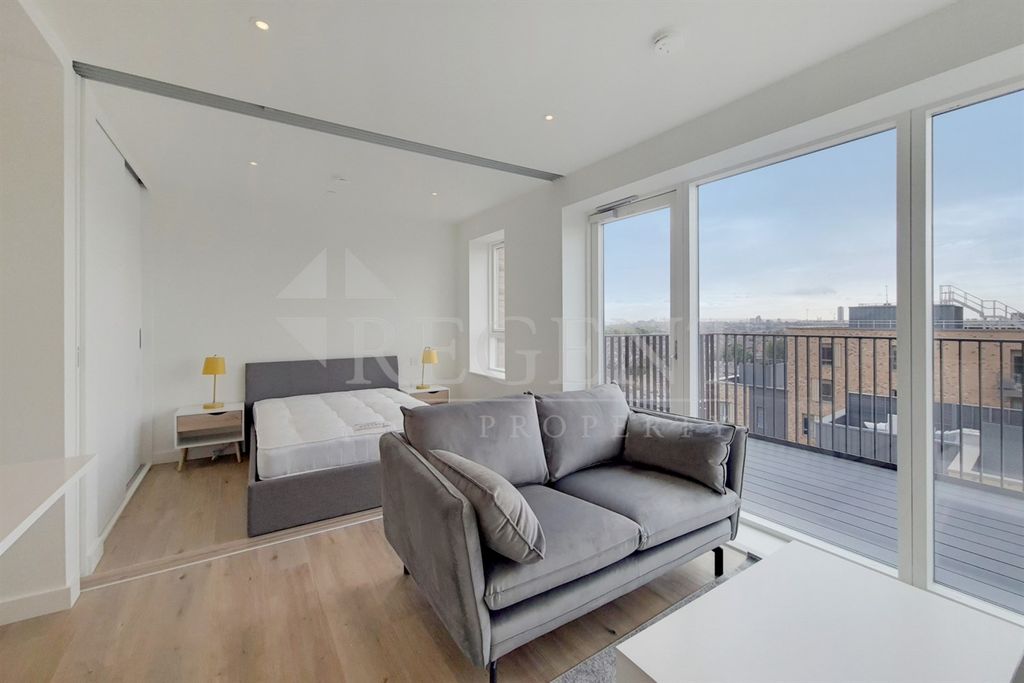 Property photo 1 of 11 Open Plan