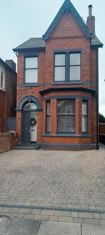 Property photo 1 of 1