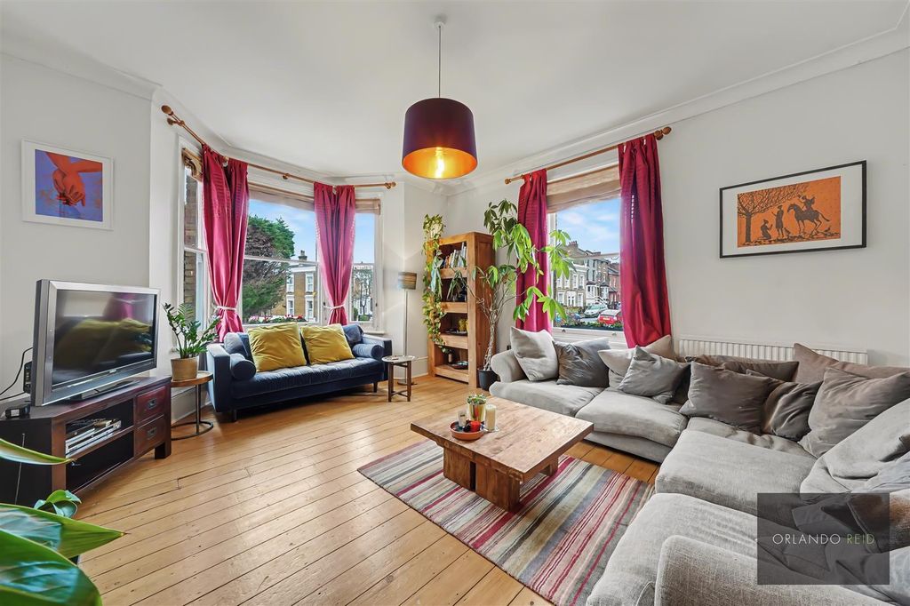 Property photo 1 of 22 24A Thurlow Hill Se21 8Jn-8.Jpg