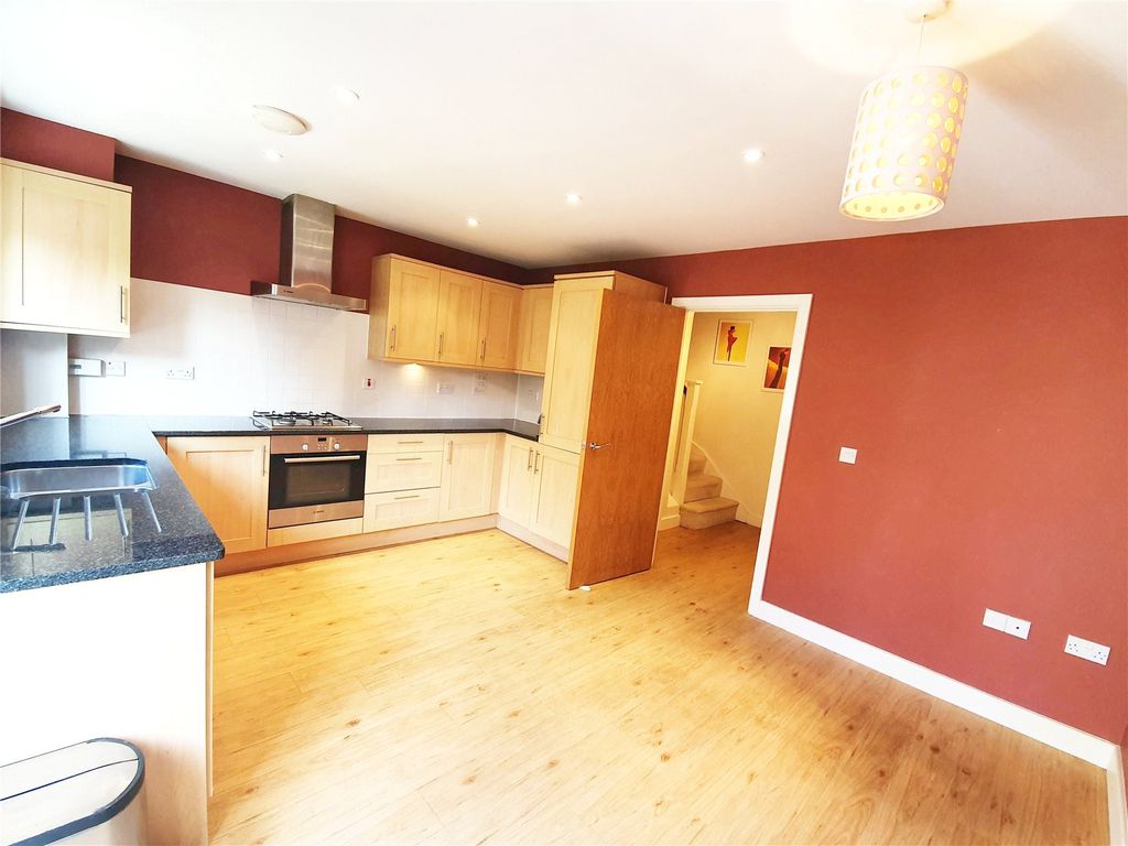 Property photo 3 of 16 Picture No. 04