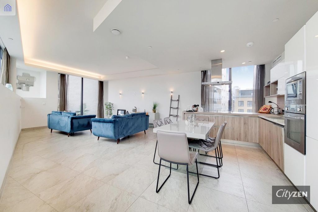 Property photo 1 of 13 Reception Room