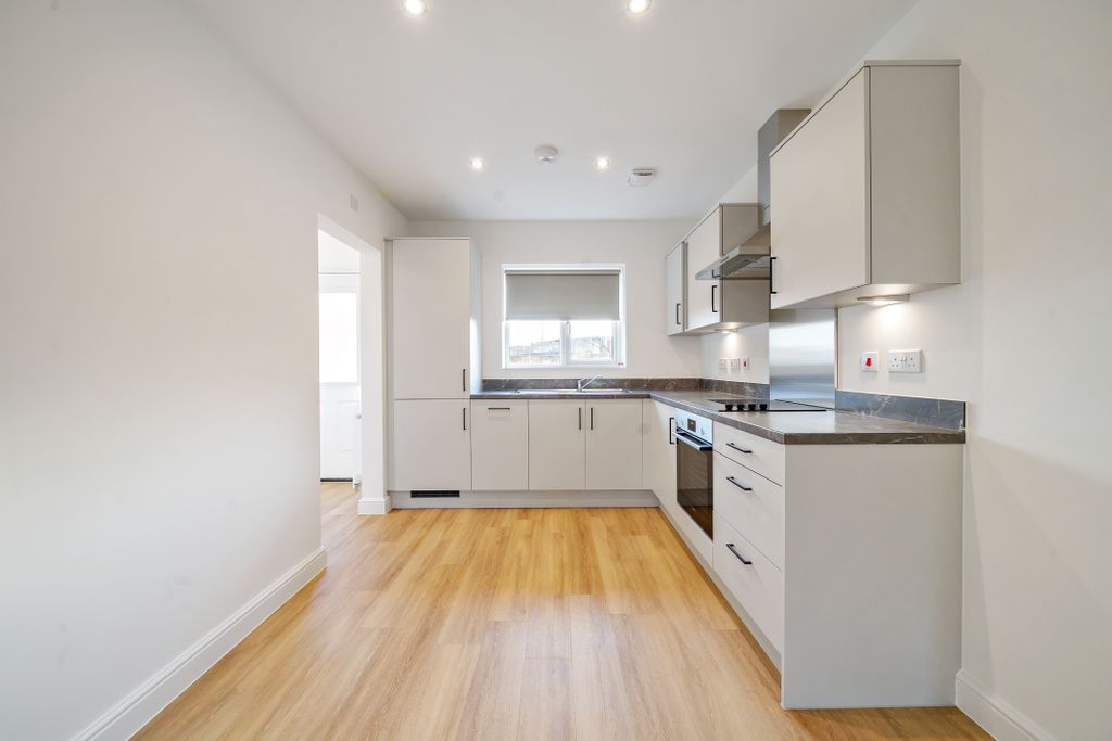 Property photo 3 of 22 Image