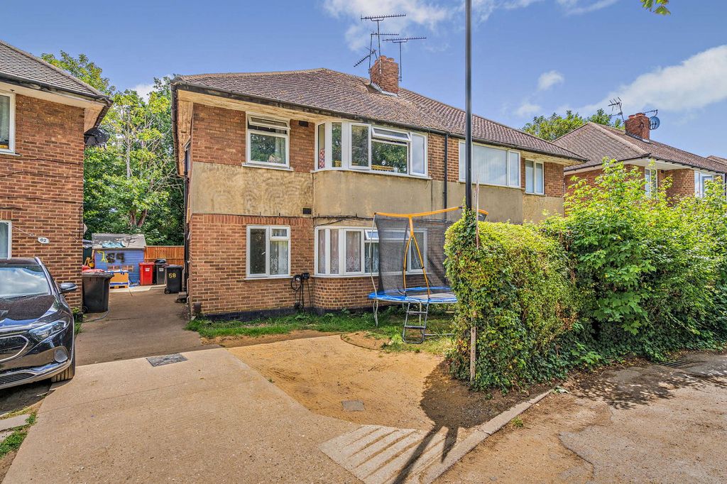 Property photo 1 of 8