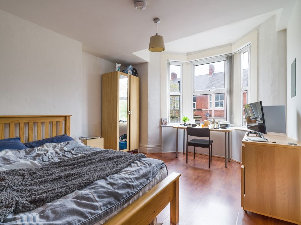 Property photo 2 of 11 2834282