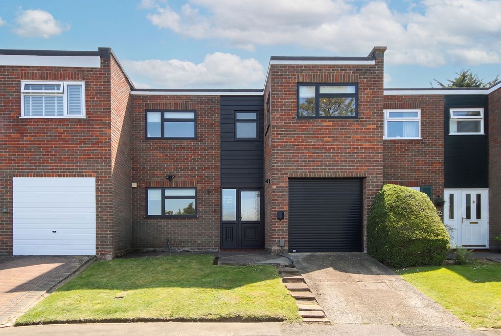 Property photo 2 of 16 External