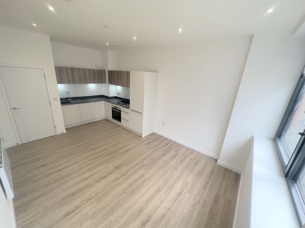 Property photo 3 of 8