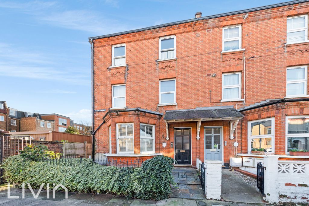 Property photo 1 of 8 Stella Road, 3, 2-41