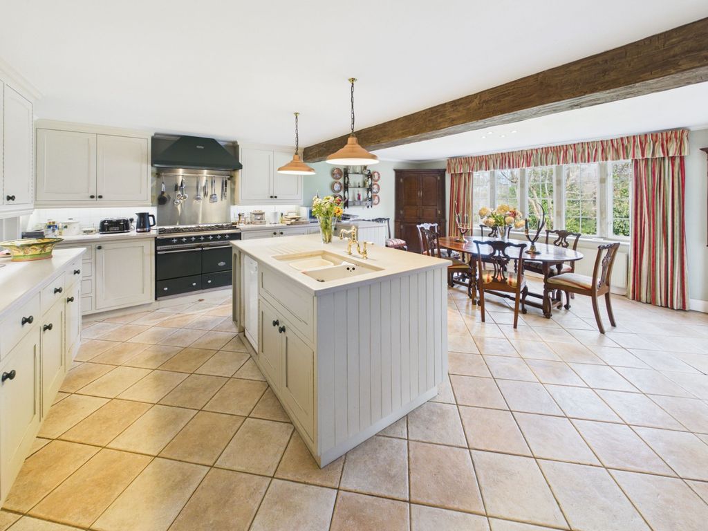 Property photo 3 of 24