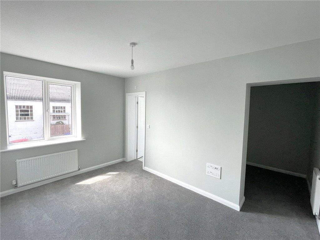 Property photo 3 of 7 Bedroom
