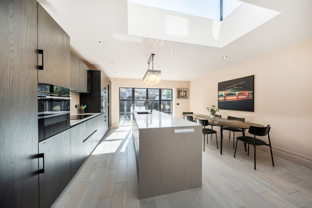 Property photo 3 of 19 1512043-6-6A8E9d9...