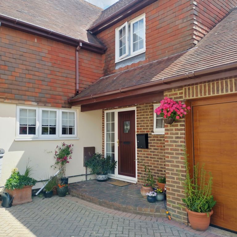 Property photo 2 of 30