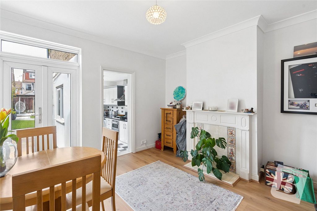 Property photo 3 of 12 Dining Room
