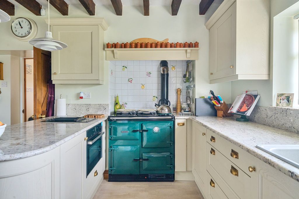 Property photo 3 of 23 1334569-5-689Dd64233Ec8