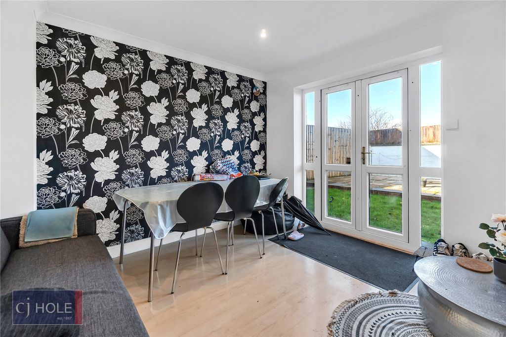 Property photo 3 of 20 Picture No. 28