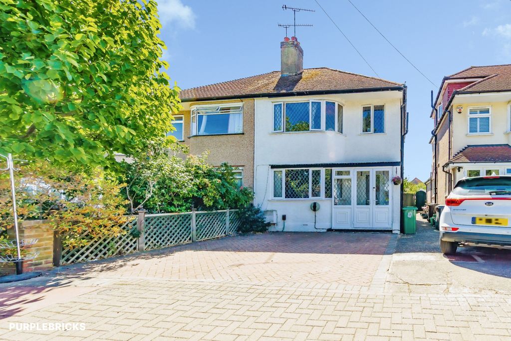 Property photo 1 of 27