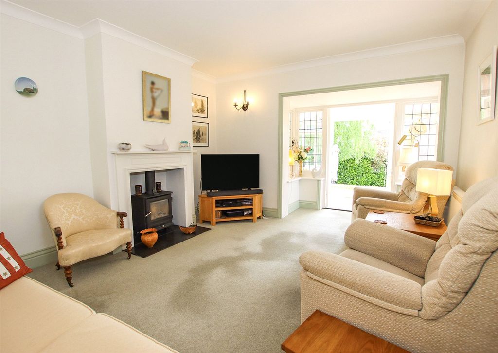 Property photo 3 of 24 Picture No. 11