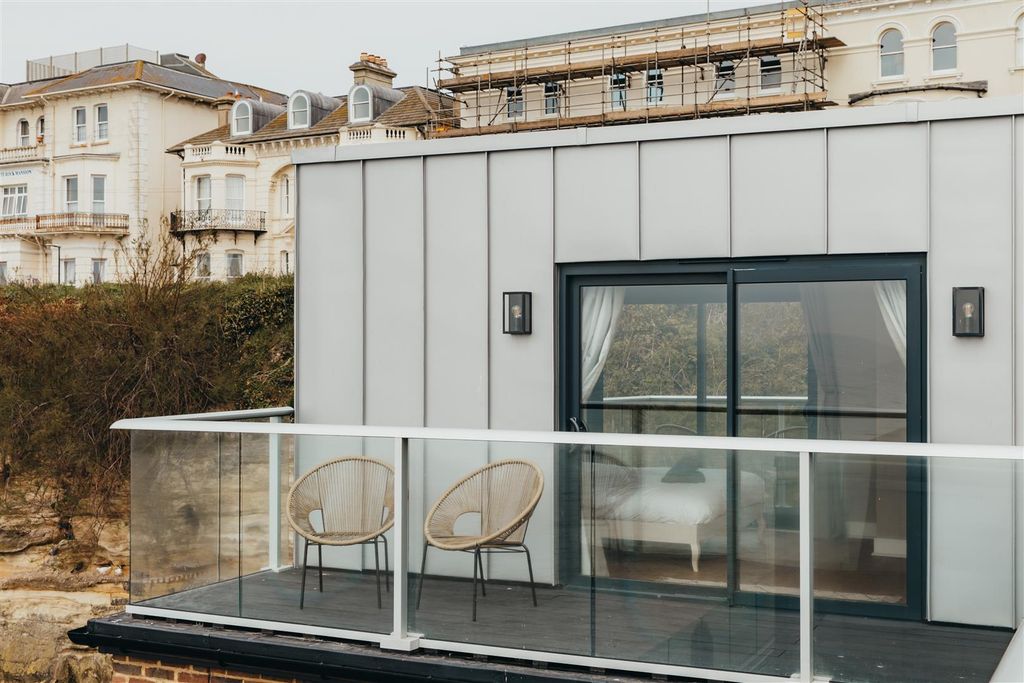 Additional image 37 of 3 bed flat for saleWhite Rock, Hastings TN34