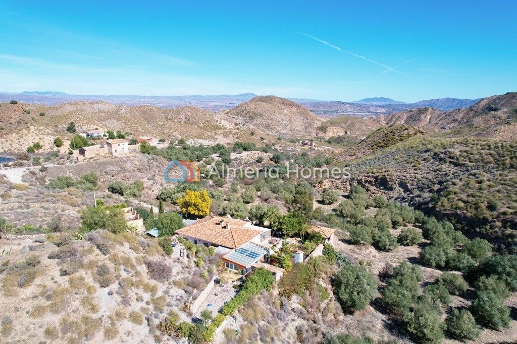 Property photo 3 of 20