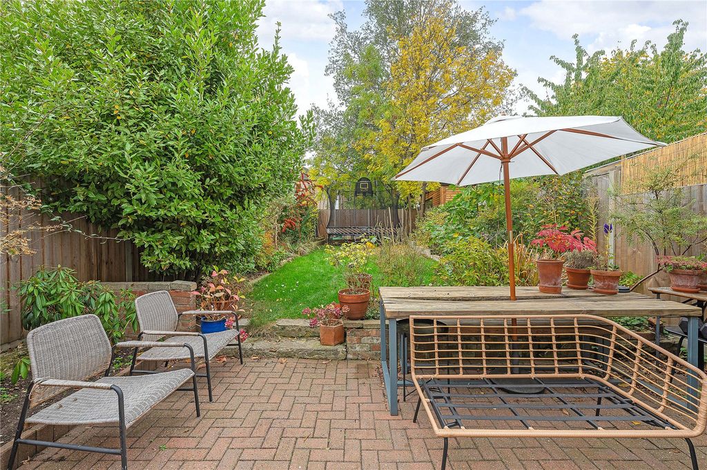 Property photo 3 of 9 Picture No. 16