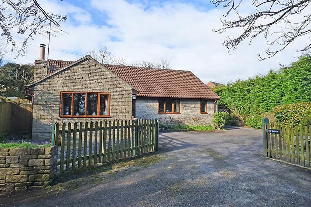 Property photo 1 of 12 External