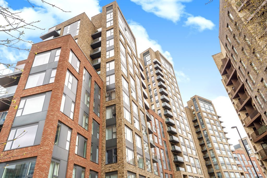 Property photo 2 of 18 External