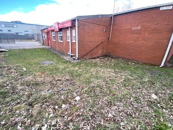 Property photo 2 of 8