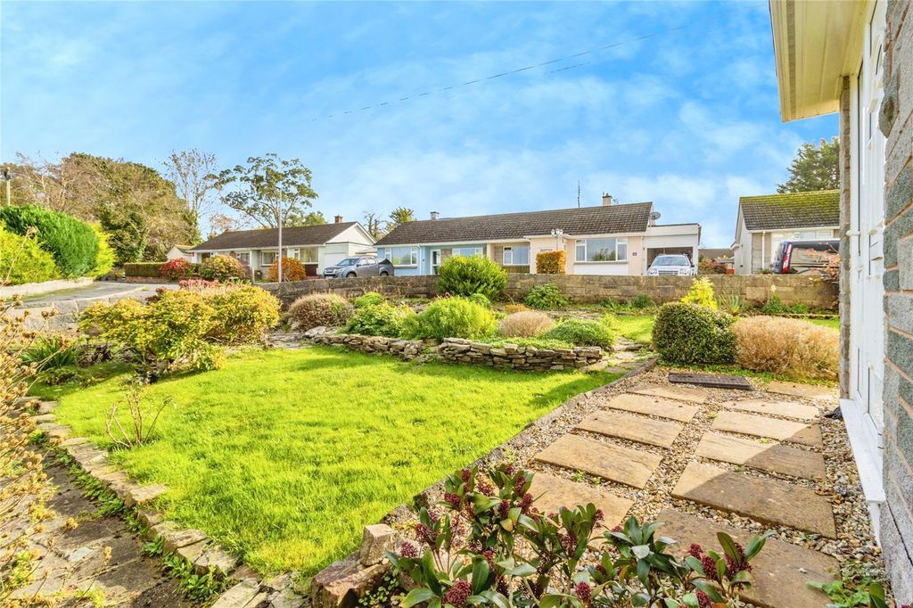 Property photo 2 of 20 Picture No. 28