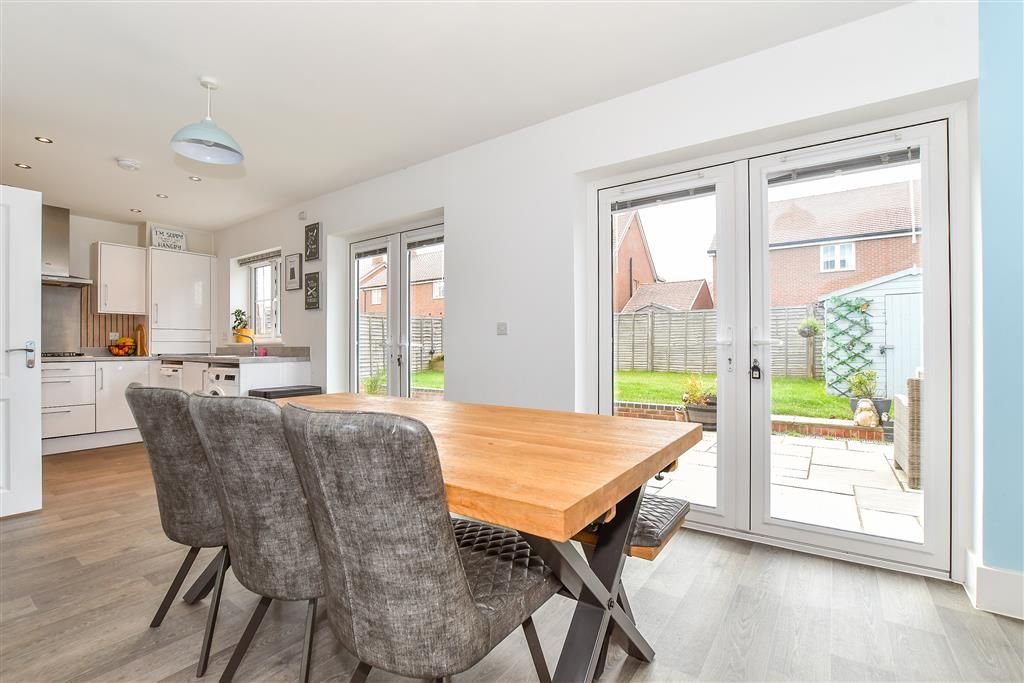 Property photo 1 of 16 Kitchen/Diner